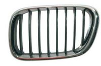 GRILLE DE CALANDRE DROITE / NOIRE / AVEC CADRE CHROMEE