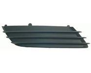 GRILLE DROITE DE PARE-CHOCS AVANT (SANS EMPLACEMENT ANTIBROUILLARD) , MODELE 5 PORTES OU BREAK