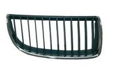 GRILLE DE CALANDRE DROITE / NOIRE + CHROME